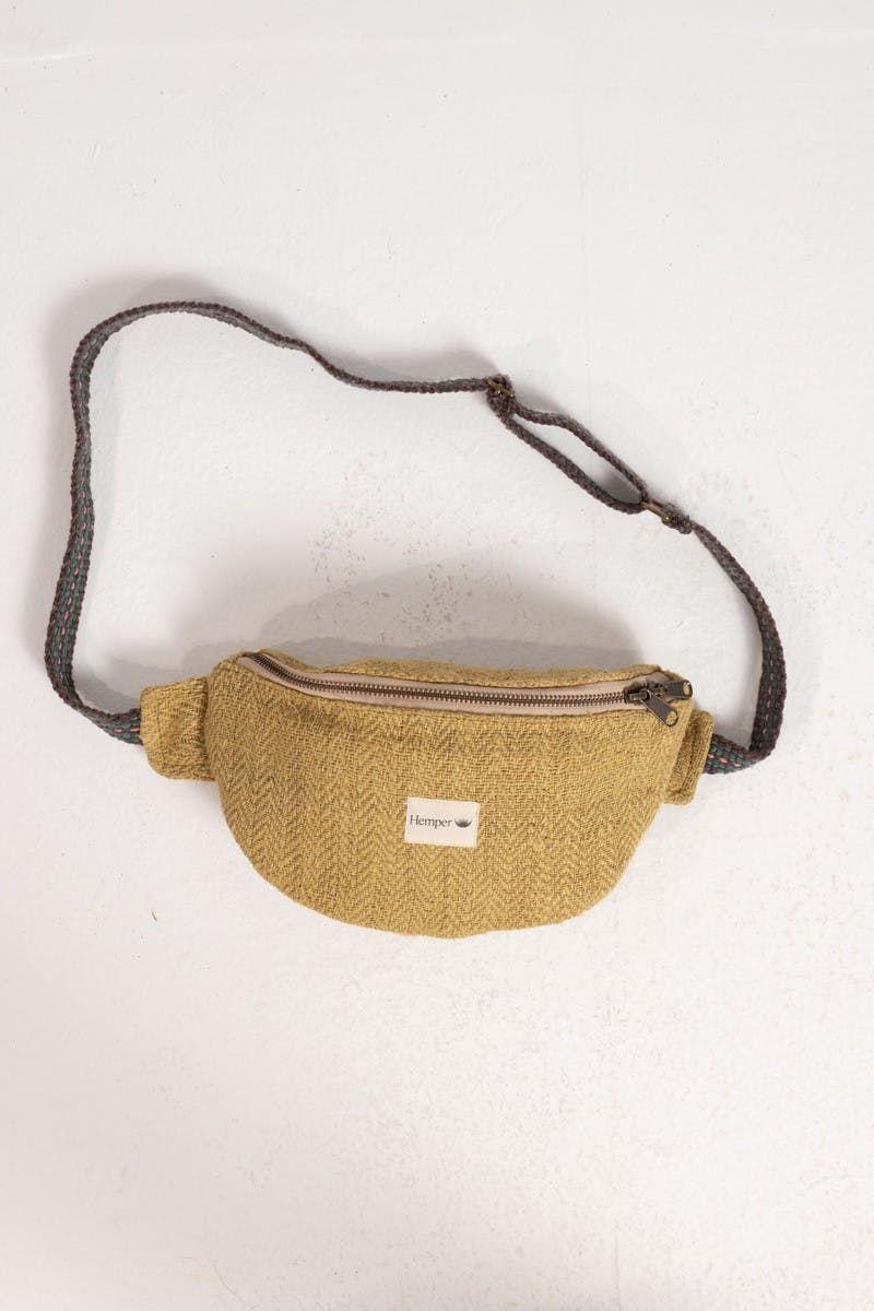 Sac Banane Jannu’u (5 couleurs) - 100% Chanvre sauvage de l’Himalaya fait main au Népal